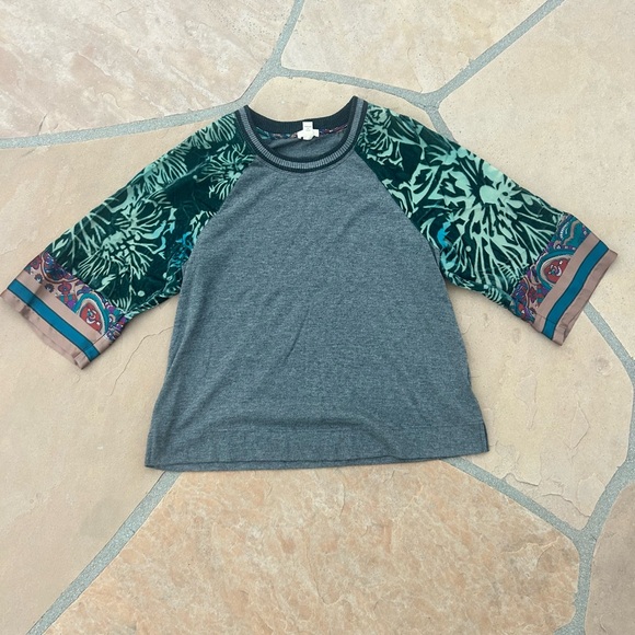 Anthropologie Tiny Elegant Gray and Green Women's Blouse MN - Picture 1 of 3